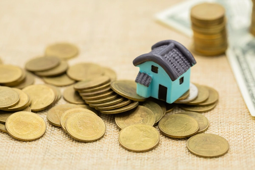 What Are Savvy Saving Habits for Future Homeowners?