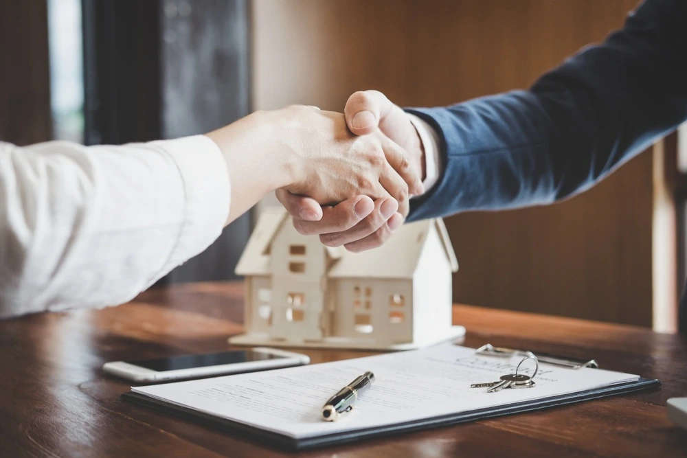 What Should I Know About the Legal Aspects of Selling Property?